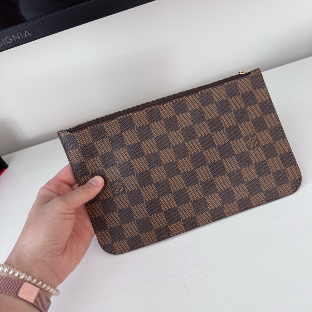 Louis Vuitton Damier Ebene Clutch